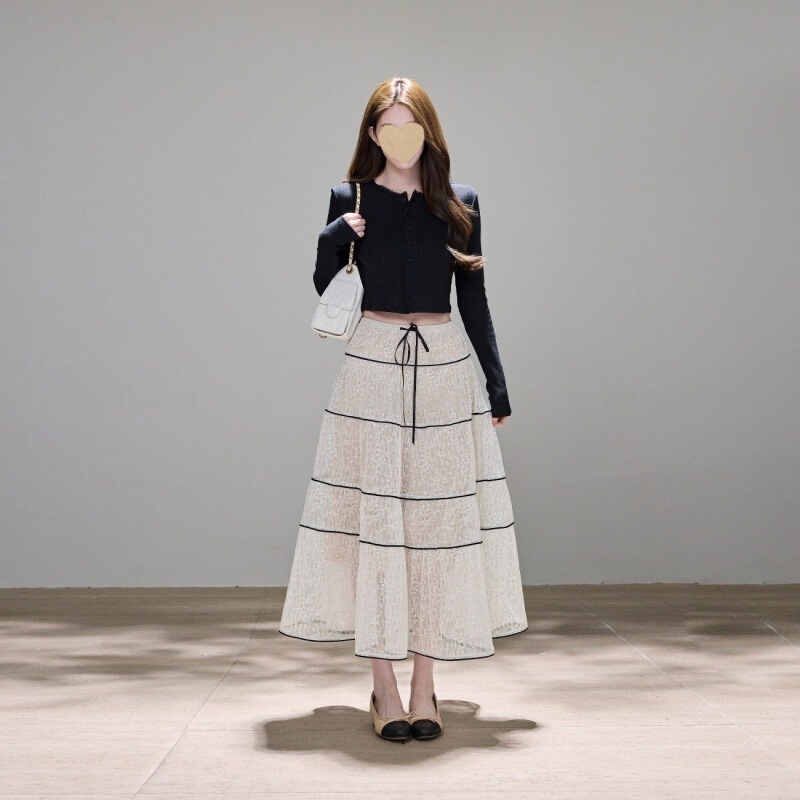 Black Long-Sleeved Knitted Top for Women, Exquisite Lace Skirt Set, New Summer Style