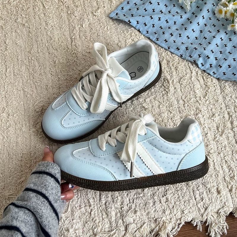 You are incredibly good-looking and cute. These versatile women's shoes are 2026 new models, thick-soled German training shoes, summer thin white sneakers