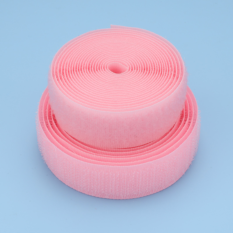 Velcro de color al por mayor 2cm de ancho gancho texturizado sin adhesivo de espalda pegatina madre ropa de bebé zapatos y sombreros pegados hebilla