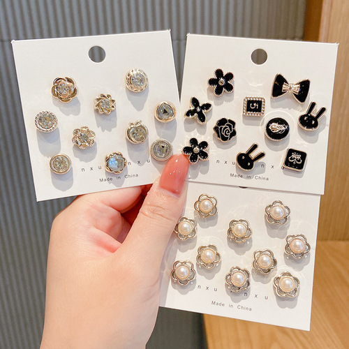 Shirt collar pearl anti-exposure brooch buckle pin to fix V-neck clothes artifact high-end female corsage accessories