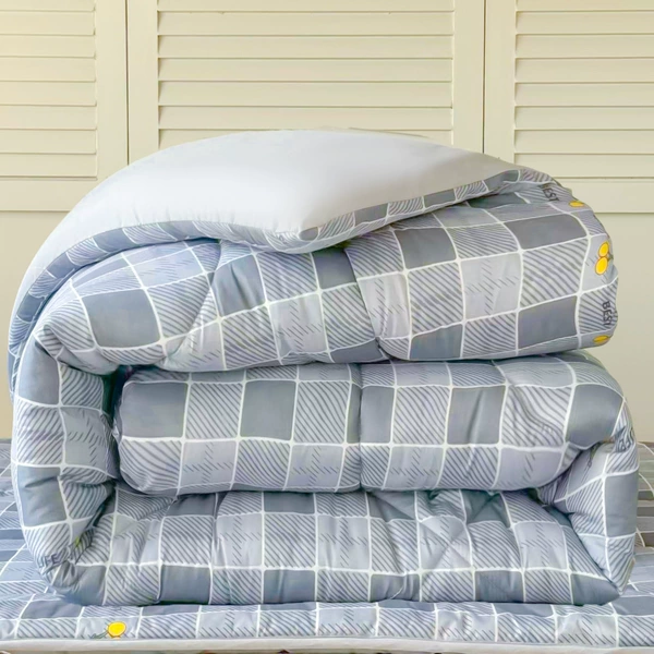 Blue small grid quilt core