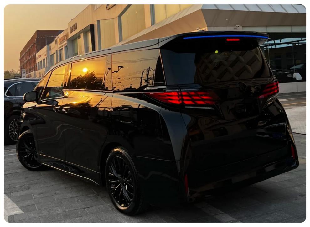 Suitable for 24-25 Toyota Alfa Blackened Headlight Film Black Warrior Transparent Center Column Transparent Bright Black Film-Tpu