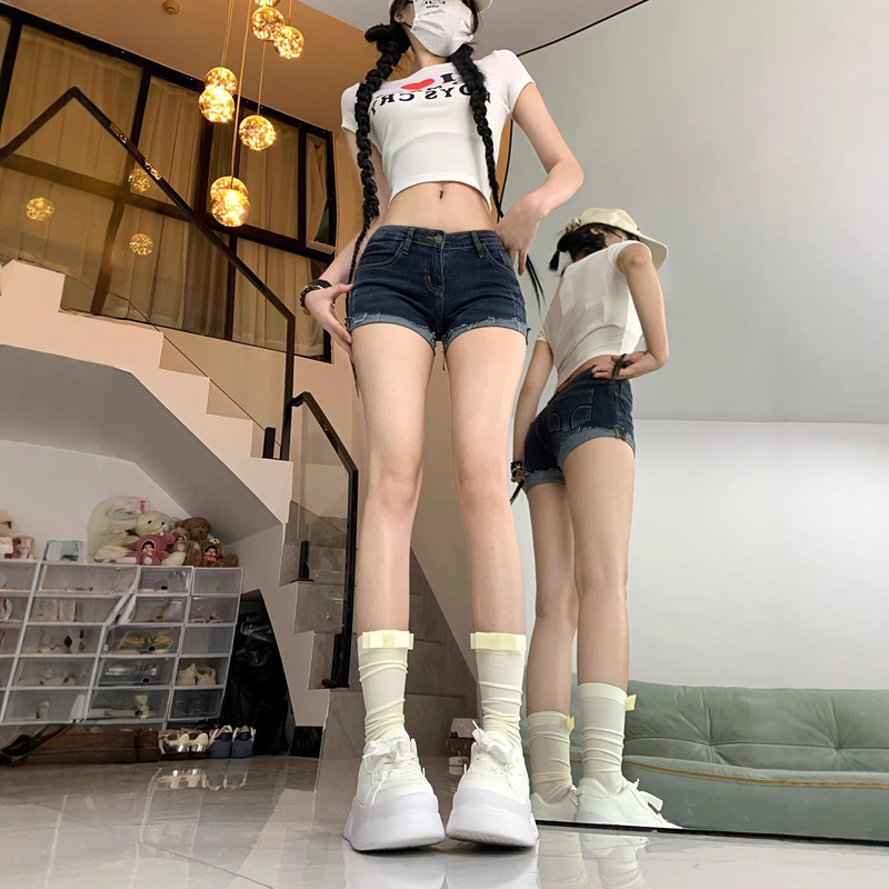 Summer New Style American Low-Waist Hot Denim Ultra-Short Shorts for Women with Embroidery, Slimming, Stretchy, Tight-Fitting, Rolled-Edge Hot Pants