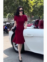 新款正式场合浪漫复古穿搭御姐风高级感红色连衣裙子女装夏季2955