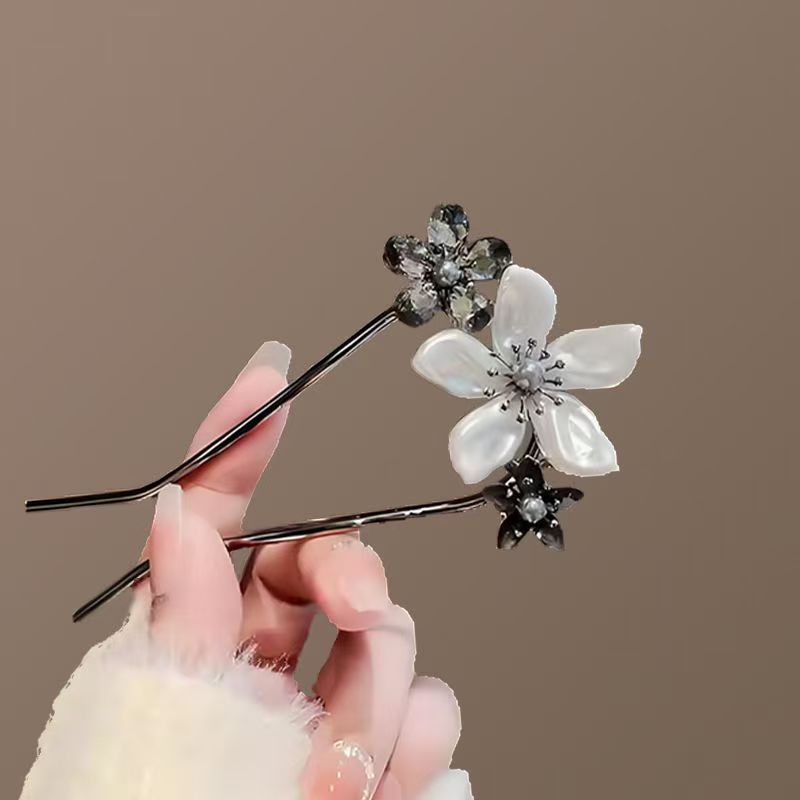 Gufeng Hanfu Accesorios para el cabello Horquilla para el cabello en la parte posterior de la cabeza Chica de estilo chino Too de balanceo con flecos Horquilla Accesorios para el cabello al por mayor