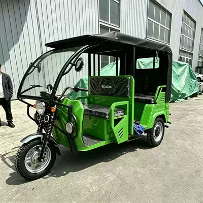 Africa's Popular Fuel-Powered Passenger Tricycle with Windproof and Rainproof Canopy Design, Strong Power for Passenger Transport, Cross-Border Export