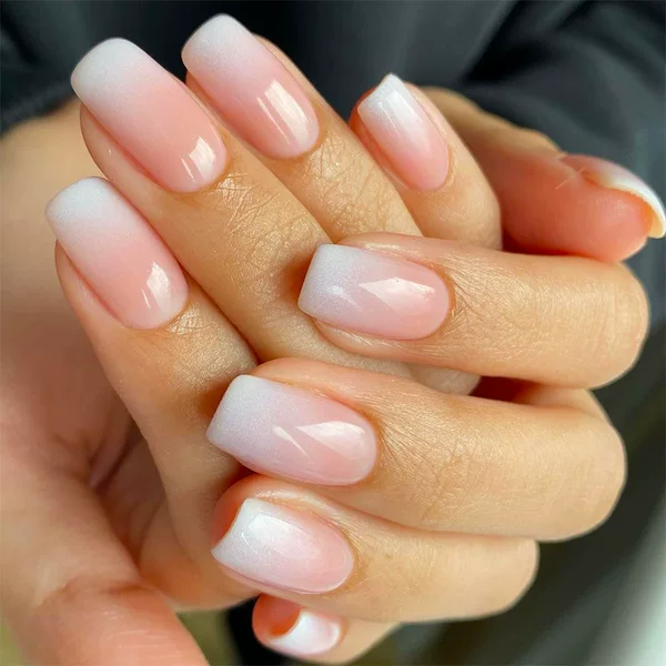 24 Pieces of Gentle Style Classic Short Square White Gradient Smudged Press-On Nails Wholesale Exclusively for Shein