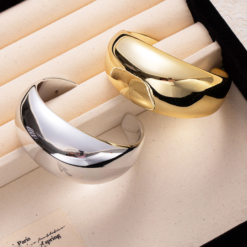 Cross-Border European and American Style Electroplated Ccb Wide Arc Open Bracelet Personality Minimalist Fashion Bracelet