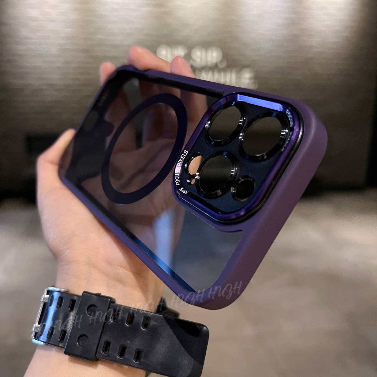 Hawkeye II Case - Image 11