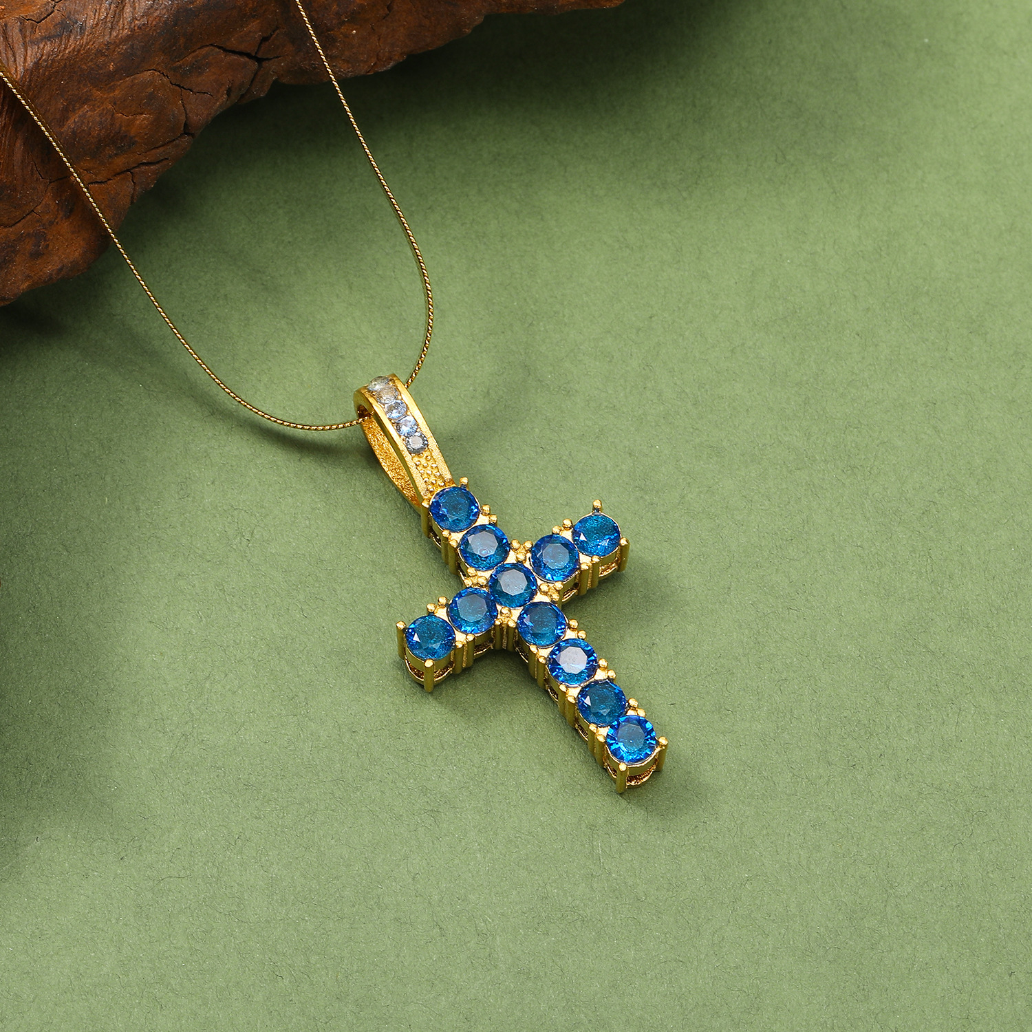 14g Weight Real Gold Plated Plating Material Rhinestones Inlay Material Pendant Necklace Classification 1 Piece Quantity Casual, Daily Occasion 304 Stainless Steel Material Cross Pattern Women's Gender Vintage Style Style Waterproof Non Tarnish, Plating, Inlay Craft Real Gold Plated Cross 304 Stainless Steel Vintage Style Waterproof Non Tarnish Pendant Necklace 20