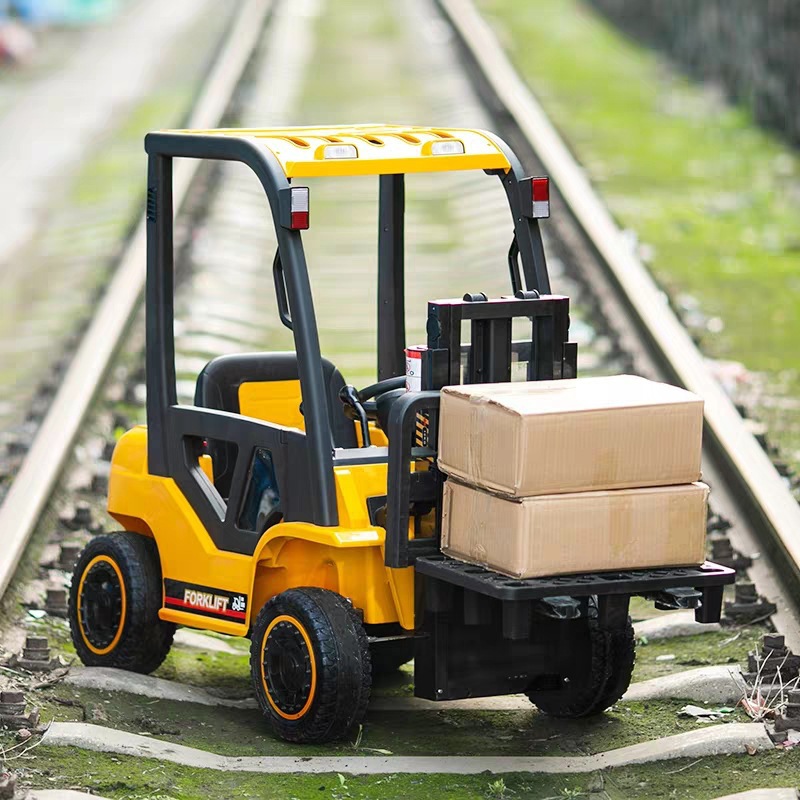 Coche eléctrico para niños carretilla elevadora recargable ajustable juguete de coche de control remoto de cuatro ruedas grande para niños y niñas