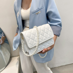 Small bag, shoulder bag, one-shoulder bag with diamond pattern, underarm bag, trend of season, western style, chain bag