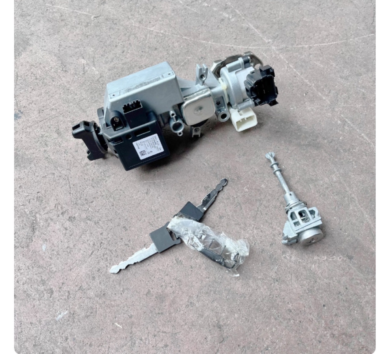 Suitable for Changan Tianyu Sx4 Shangyue Luxury Full Car Lock Cylinder Steering Lock Assembly Knob Start Door Lock