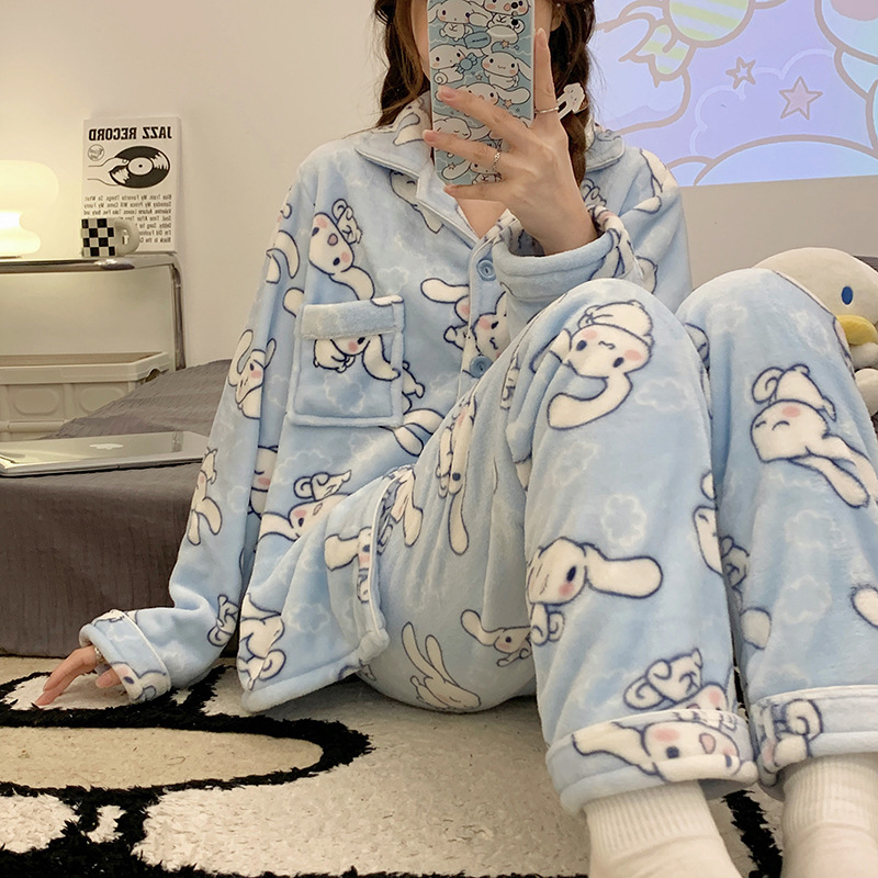 Japonés yugui perro pijamas de franela las mujeres solapa Otoño e Invierno manga larga máscara dibujos animados homewear caliente traje