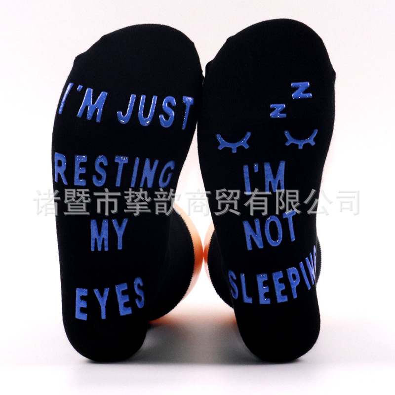 En stock algodón casual deportes creativos calcetines europeos y americanos transfronterizos populares pie carta antideslizante dispensación Mediados de pantorrilla calcetines de piso