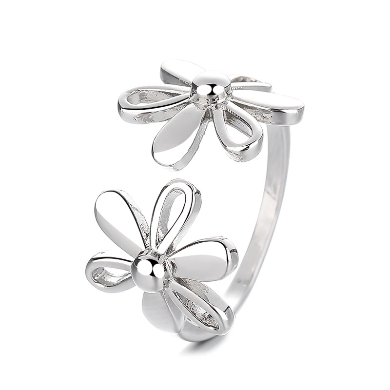 Retro sophisticated fashionable universal adjustable ring
