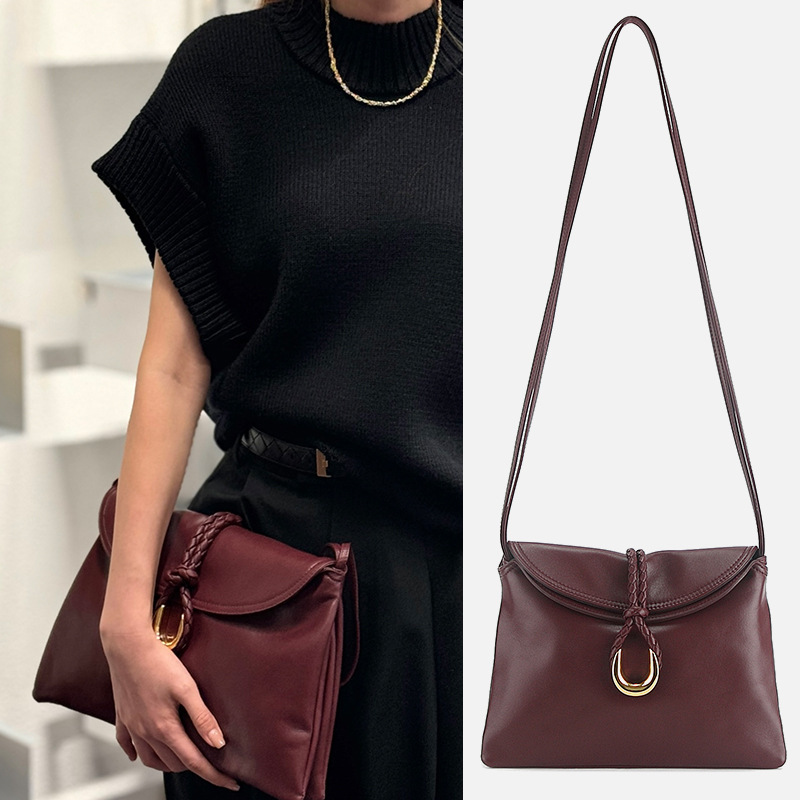 Postman Bag Women's Autumn and Winter 2024 New Cowhide Autumn and Winter BV Envelope Bag Shoulder Bag Commuter Tote Bag
