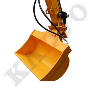 �ھ�C���ڙC�P��С��ƽ�ض��������Aб��ɽș��ˮ����΢��С��