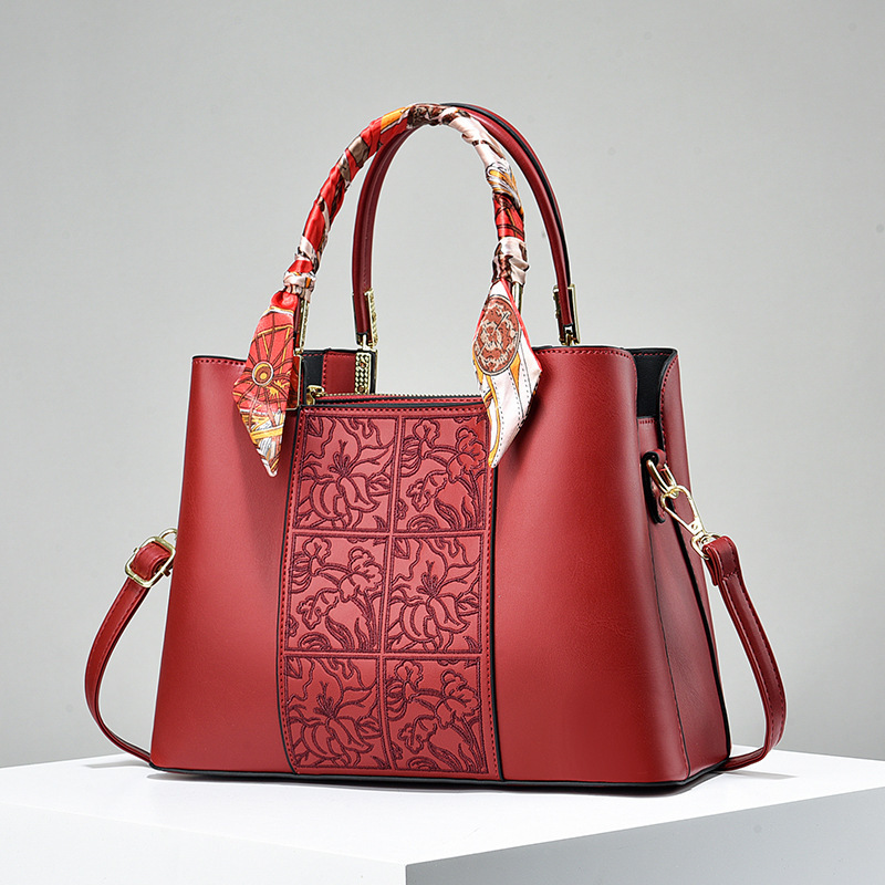 Bolso de mujer de Taizhou con un nuevo diseño de bordado de estilo chino, bolso para el Día de la Madre, bolso de gran capacidad.