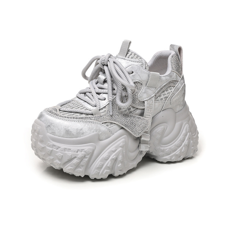 Giày sneaker nữ đế dày tăng chiều cao, lưới thoáng khí, phong cách thể thao — màu hồng