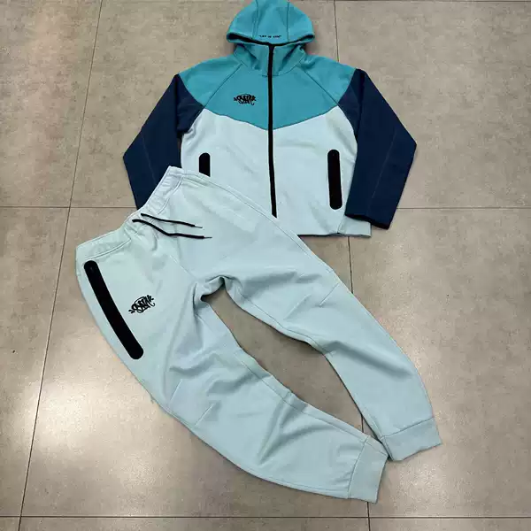 Blue set