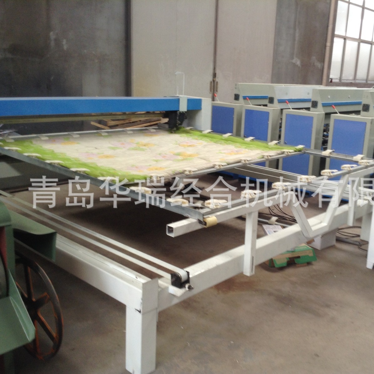 青岛华瑞经合机械自制    电脑绗缝机      公司电脑绗缝机