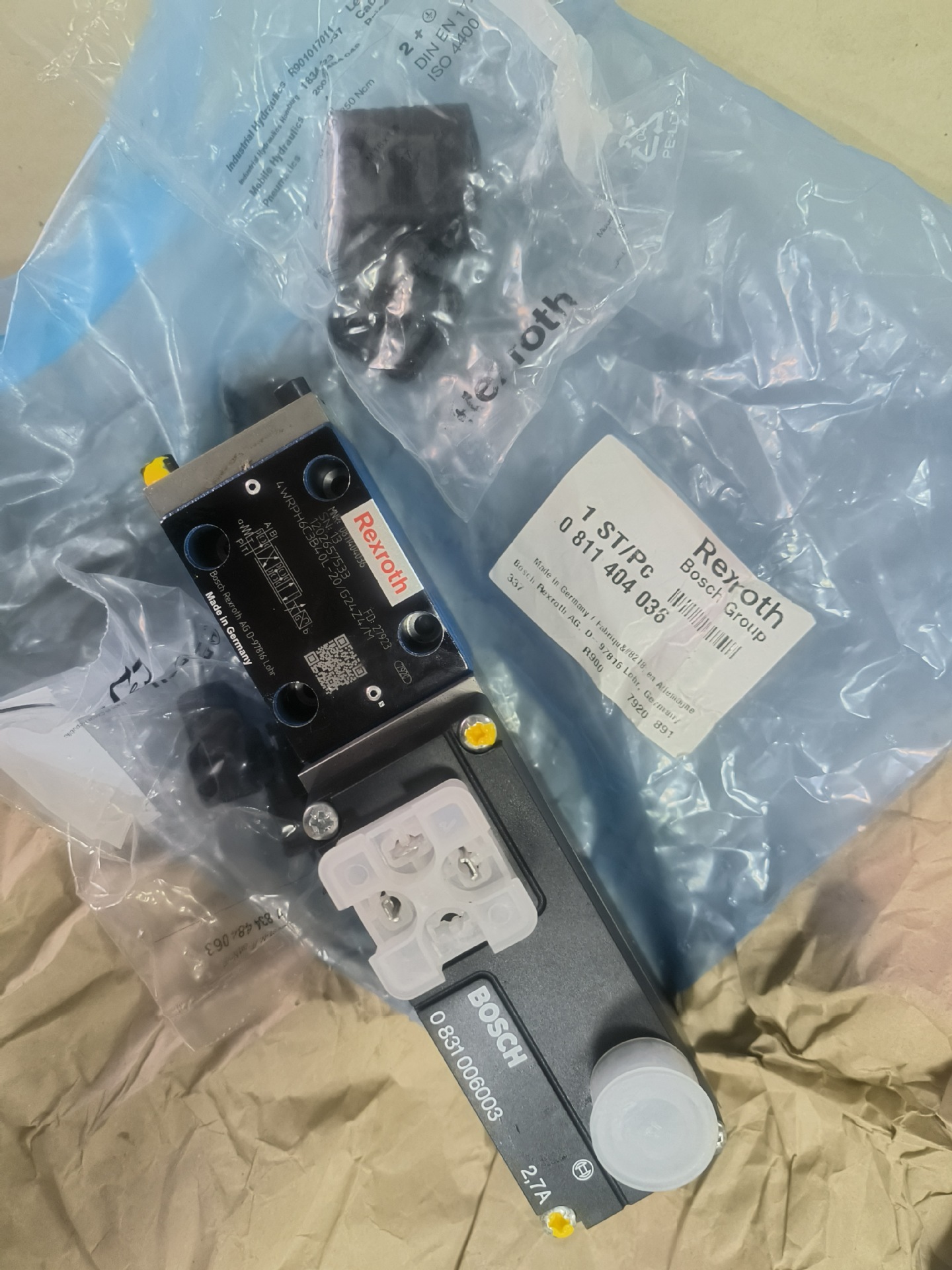 0811404036 4WRPH6C3B40L-20 G24Z4 M    力士乐液压阀