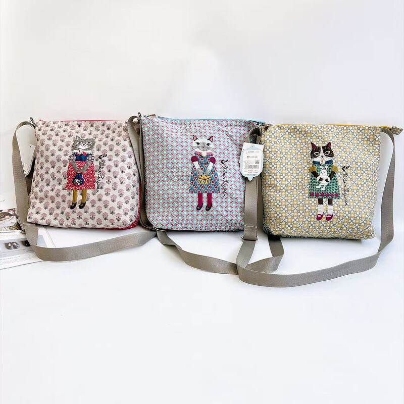 Japan's Kusuguru authentic Honey Bean Princess jacquard crossbody bag, shoulder bag, cartoon fabric commuter bag, PR002 Japan's Kusuguru authentic Honey Bean Princess jacquard crossbody bag, shoulder bag, cartoon fabric commuter bag, PR002