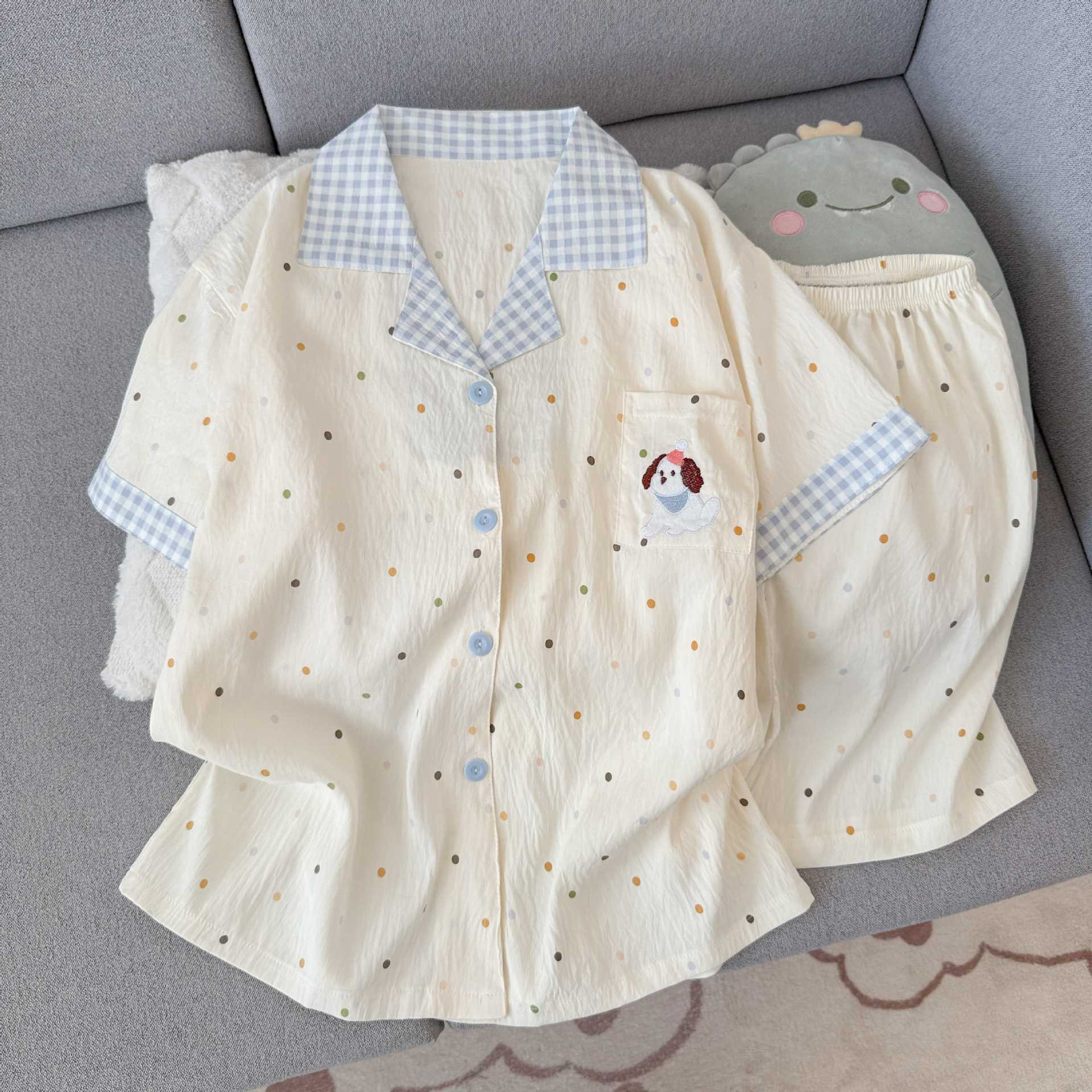 Cute punto de onda KT gato nubes pijamas de algodón mujer pantalones cortos de manga corta de verano coreano cuello de dibujos animados set de ropa para el hogar