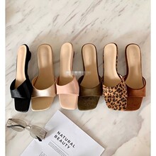 ���ы�ͬ�� 3cmС�¸�~ ��ʽб���^��һ�֎����y���՛���ЬŮ�⴩