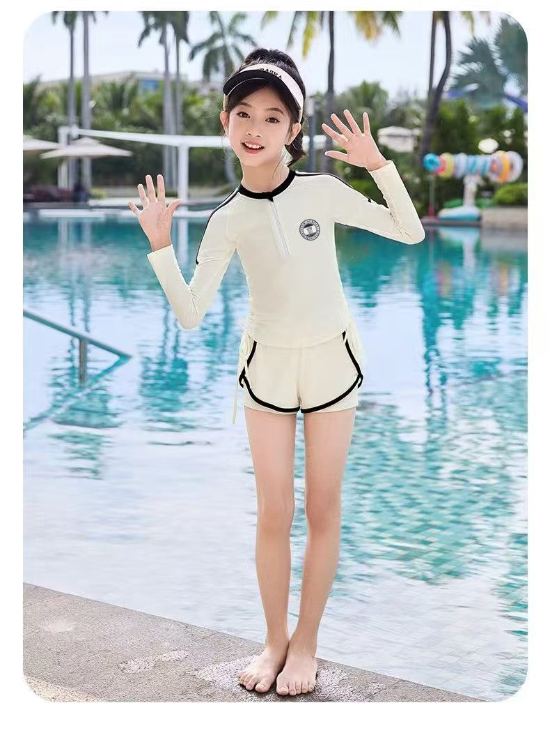 分体水着 専門水泳 比較