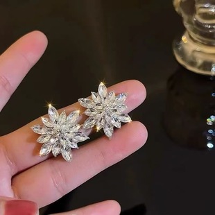���W���A�OӋ͸�������ᔕr�и߼���ᔚ��|�ٴ�r�ж��