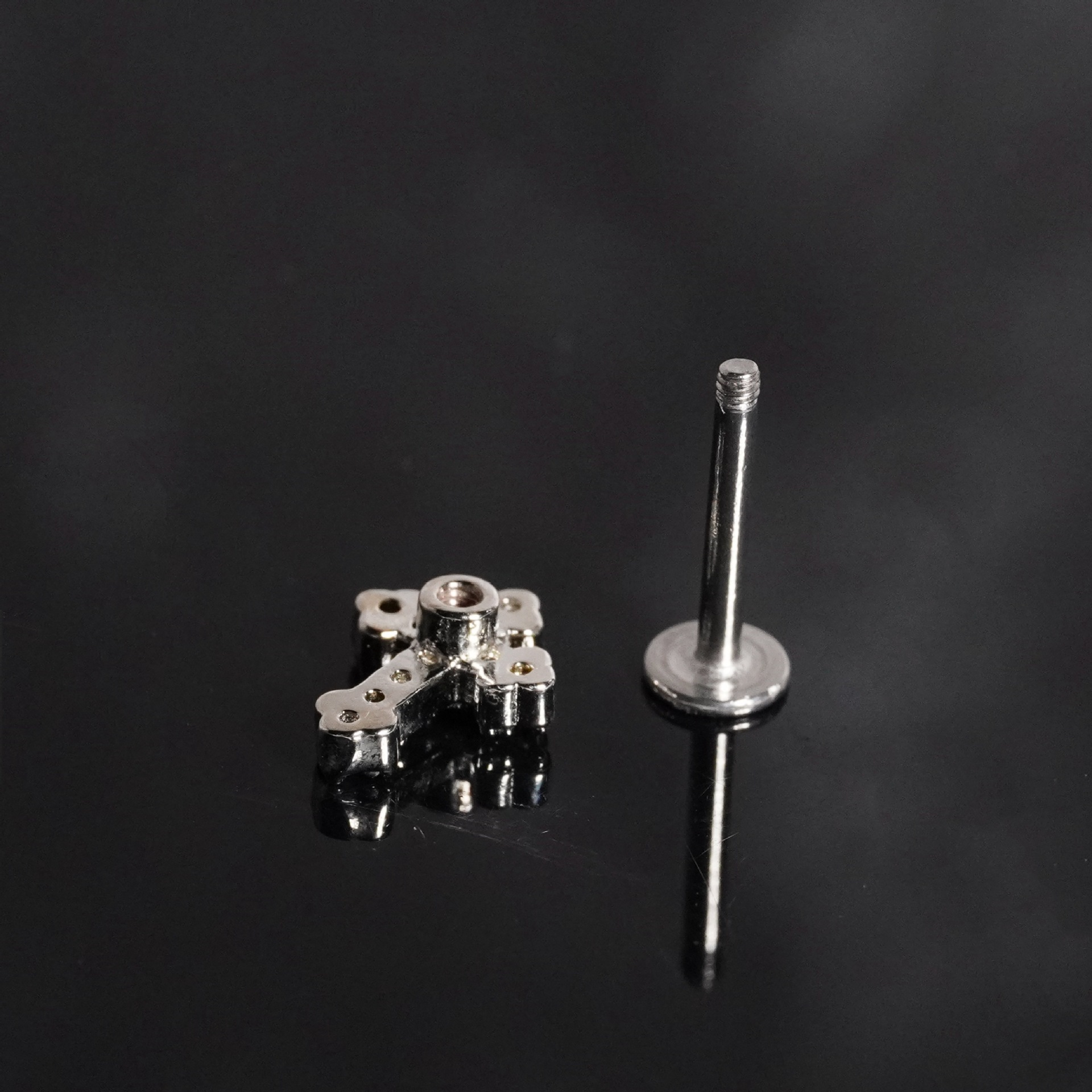 Cross Stud Earring With Zircon, Gold Plated Copper Cartilage Stud_voghion.com