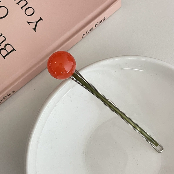 Orange hairgrip
