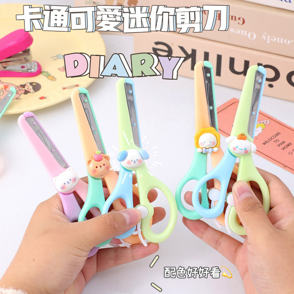 Children's safe scissors