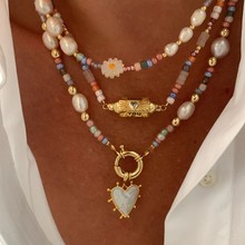���������Ƽ����հ������Ĵ����׹��������˵�ˮ����߱�ɫ