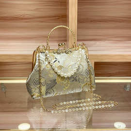 质感金色包时尚新款贝壳包手工流苏刺绣手提包串珍珠斜挎单肩包包