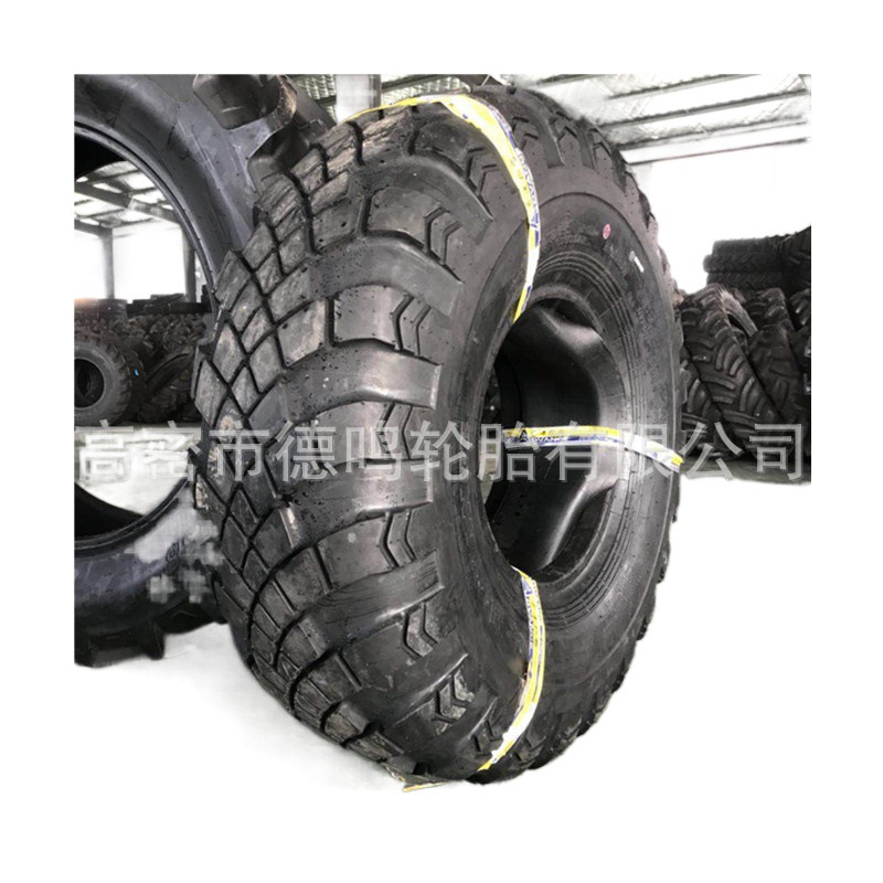 Camión todoterreno neumático 15.5-20 camión volquete campo petrolífero Workover 13-20