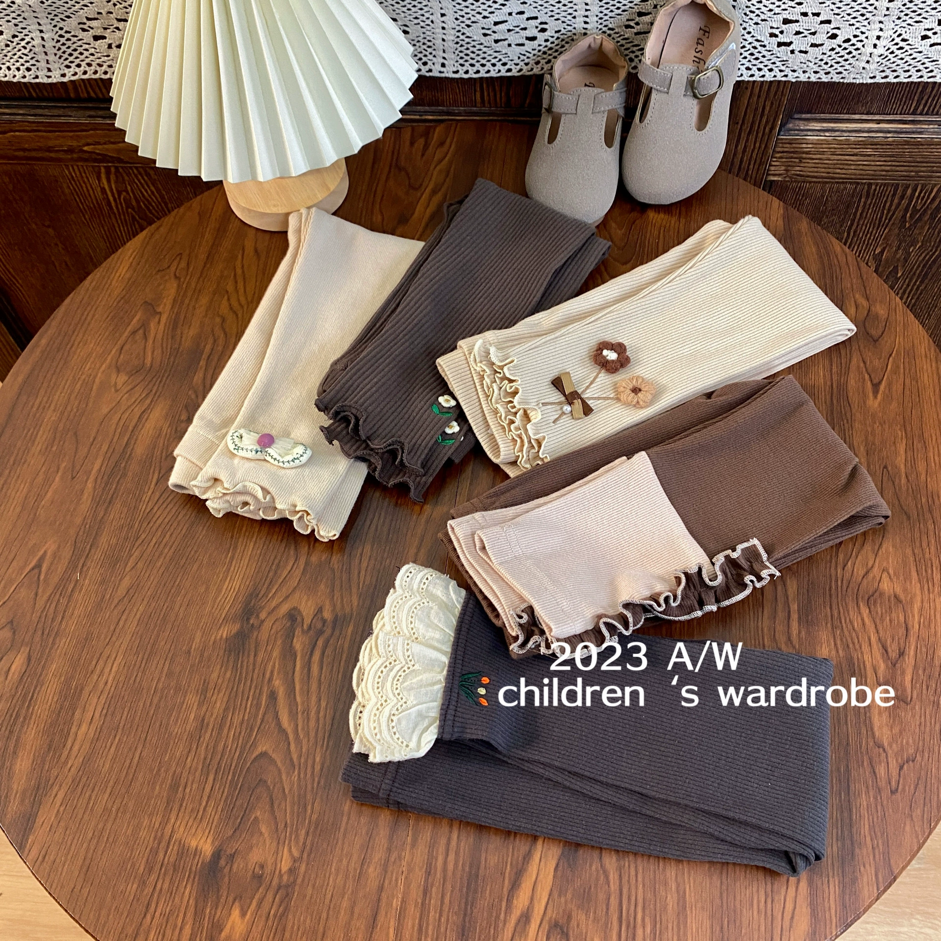 Clear warehouses without refusing [Points on rationality] Autumn girl leggings