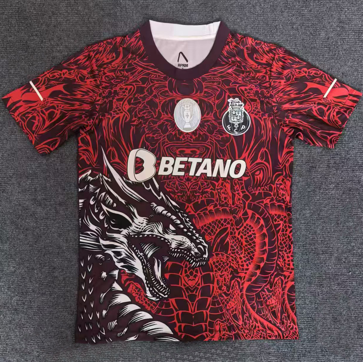 2223 포르토 스페셜 에디션 레드