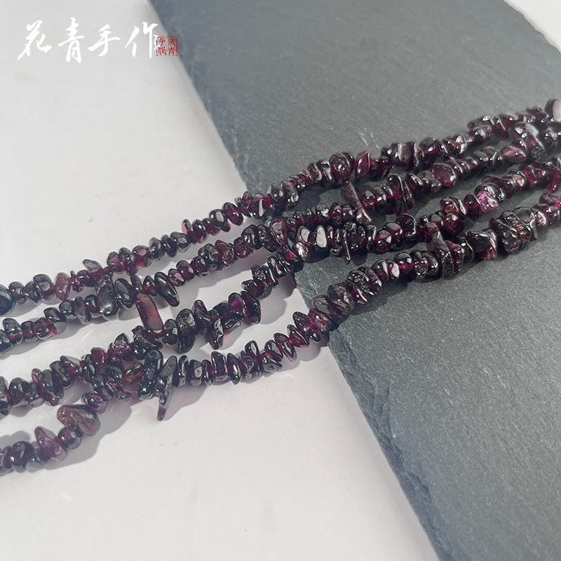 A natural grade a garnet is about 80cm in one pack