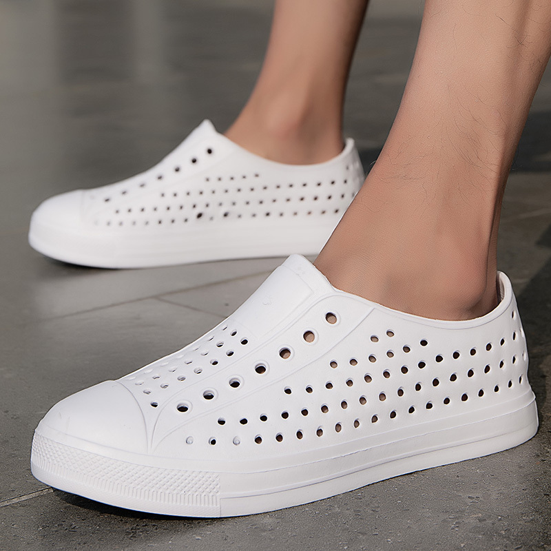 Sandals Men's 2025 Summer Couple Lazy Beach Shoes Large Size 45 Men's Casual Shoes Summer Beach Clogs Men