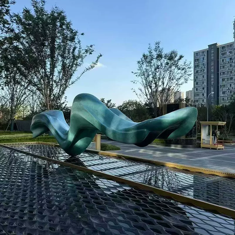 大型不锈钢雕塑厂家户外水景彩绘浪花圆环小区广场景观装饰摆件