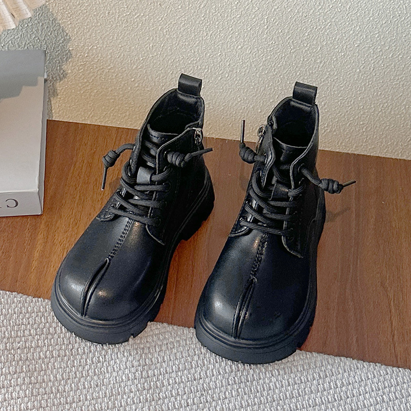 Kinder-Ankle-Boots | Zehensteg-Design mit angedeuteter Schlitzspitze für Mädchen und Jungen, seitlicher Reißverschluss, warm gefütterte Varianten für Herbst und Frühling_voghion.com