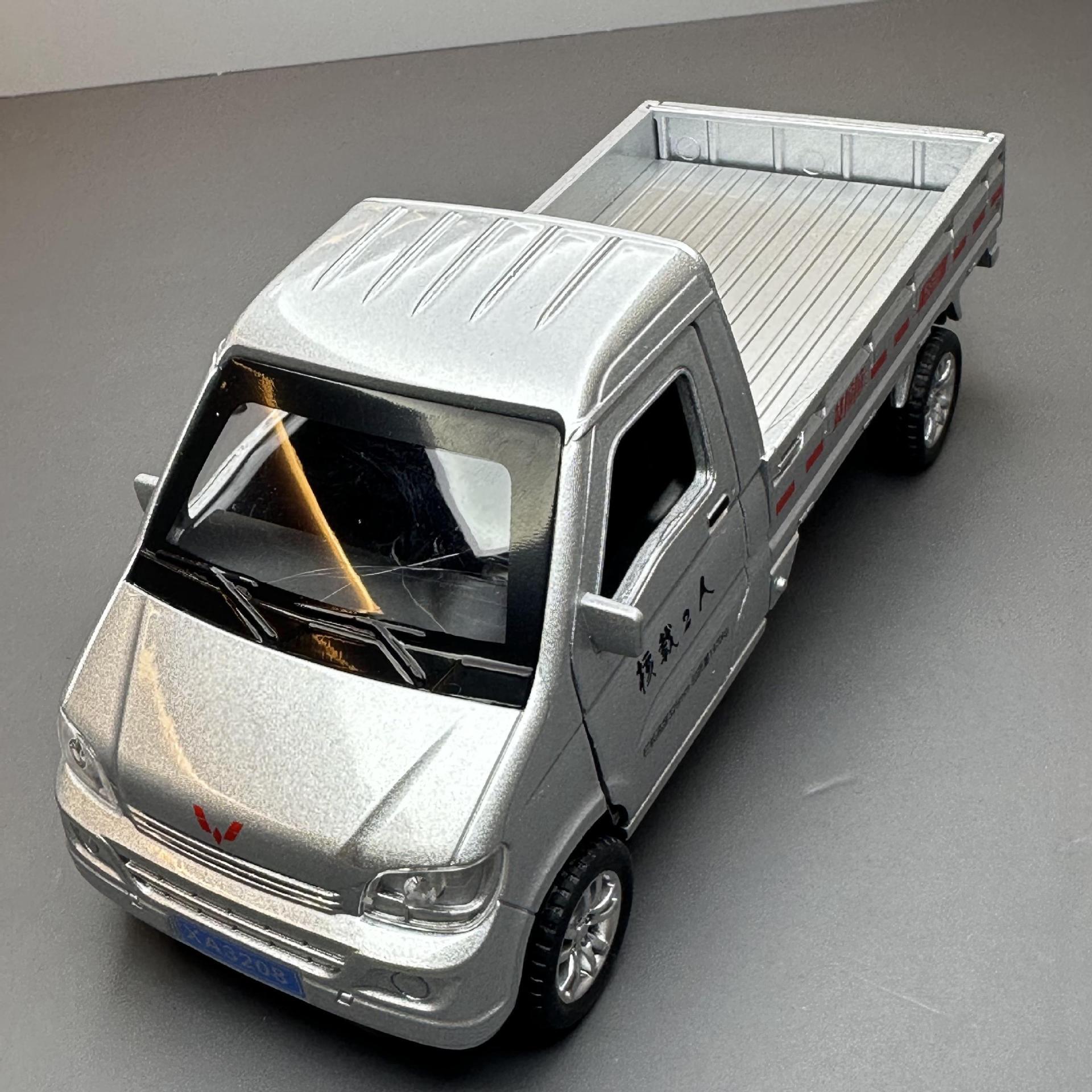 Xinao aleación coche modelo 1:32 wuling camión Puerta Abierta Tire hacia atrás juguete carga Lala coche sonido y luz modelo adornos