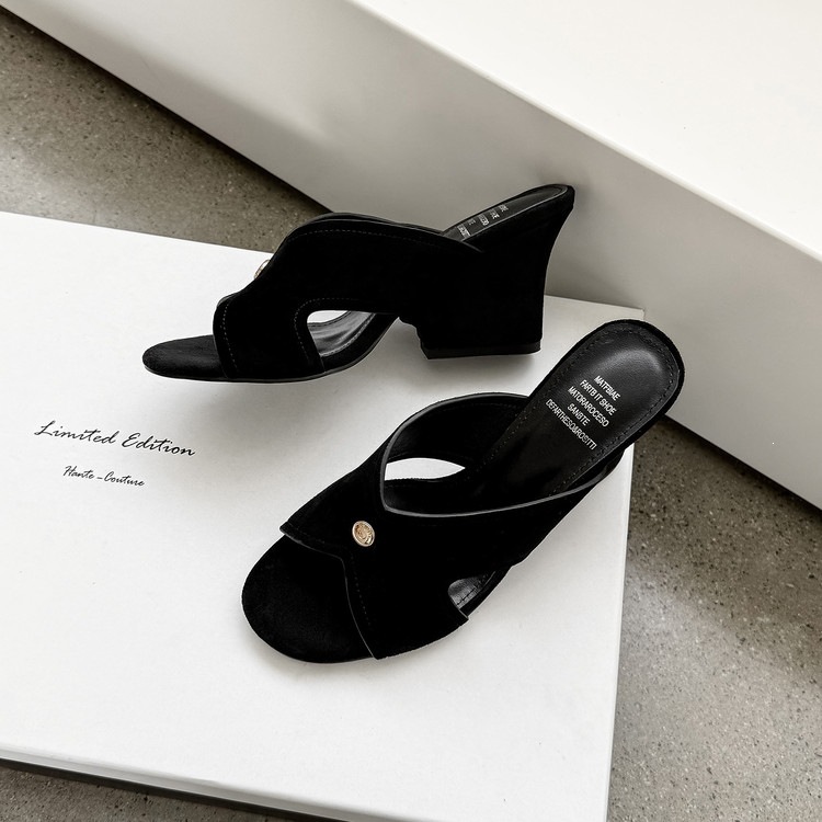 Sandal nữ da cừu hở mũi quai chéo gót xuồng 5 cm — màu nâu, Trang chủ, màu đen chi tiết 93