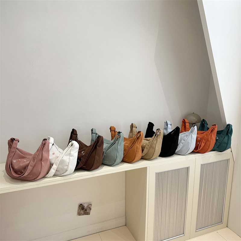 2024 invierno nuevo diseño de nicho, bolso de gran capacidad, bolso de hombro de moda simple, mochila casual simple