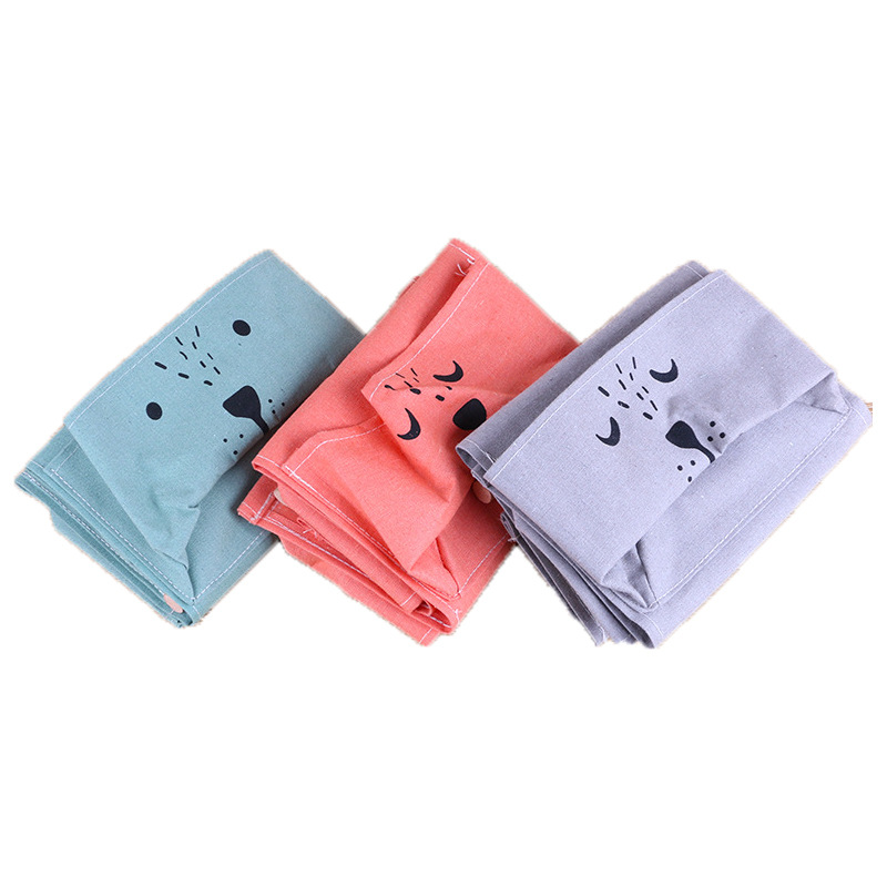 Expresión de dibujos animados de algodón y lino Bolsa colgante de almacenamiento de una pieza de tres bolsillos Bolsa colgante de almacenamiento de semicírculo Bolsa colgante decorativa Bolsa colgante