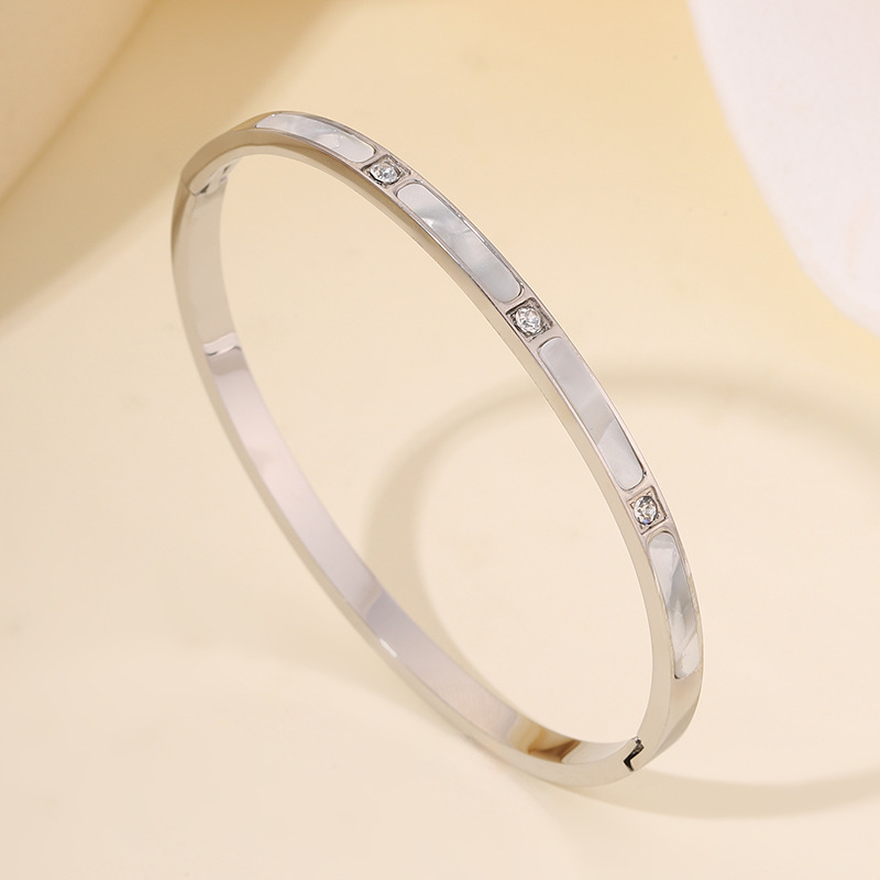 Brazalete de acero inoxidable conchas espaciadas brazalete de diamantes para niñas de alto nivel brazalete de oro rosa joyas de venta caliente transfronterizas