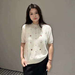 刺绣翻花短袖羊绒衫2026年秋季新款田园风圆领女士针织套衫长袖